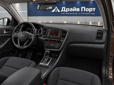 Kia Optima 2016, салон