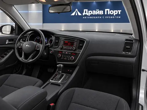 Kia Optima 2015, салон
