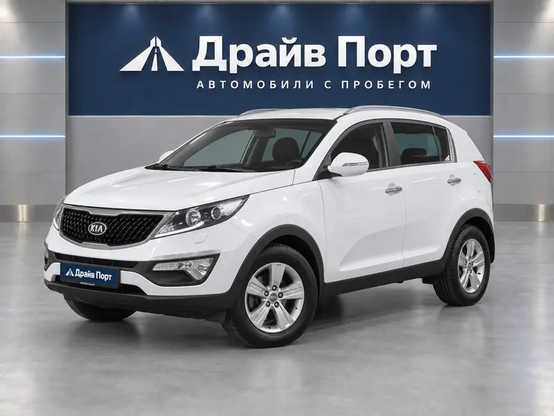 Kia Sportage 2015 — с пробегом, внедорожник, белый, вид спереди