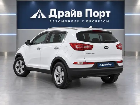 Kia Sportage 2015, вид сзади