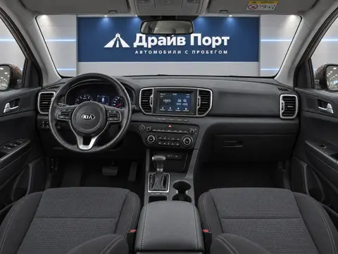 Kia Sportage 2017, панель приборов