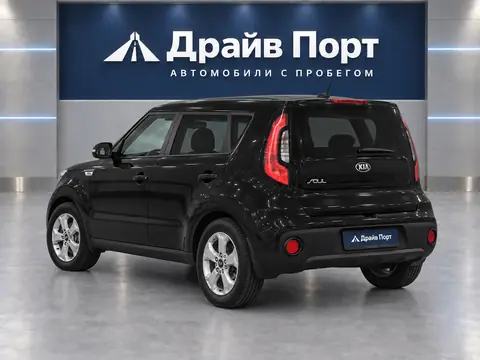 Kia Soul 2018, вид сзади