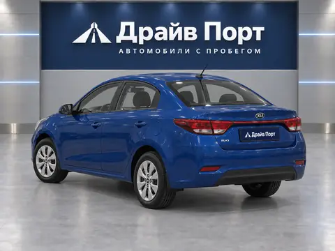Kia Rio 2017, вид сзади