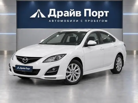 Mazda 6 2010, вид спереди