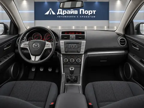 Mazda 6 2008, панель приборов