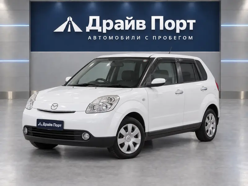 Mazda Verisa 2004 — с пробегом, хэтчбек, белый, вид спереди