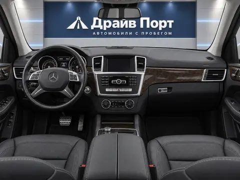 Mercedes-Benz GL 500 4MATIC 2014, панель приборов