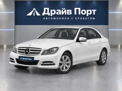 Mercedes-Benz C 180 2012, вид спереди