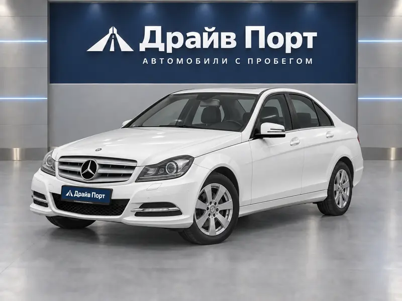 Mercedes-Benz C 180 2012 — с пробегом, седан, белый, вид спереди