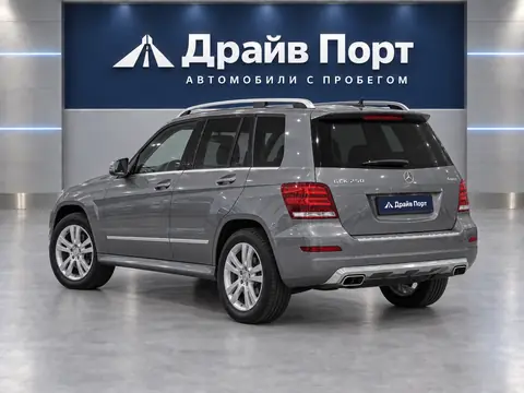 Mercedes-Benz GLK 250 4MATIC 2014, вид сзади