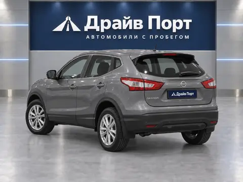 Nissan Qashqai 2018, вид сзади