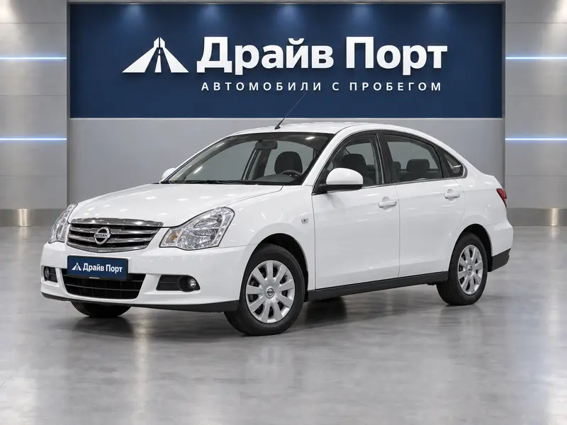 Nissan Almera 2013 — с пробегом, седан, белый, вид спереди