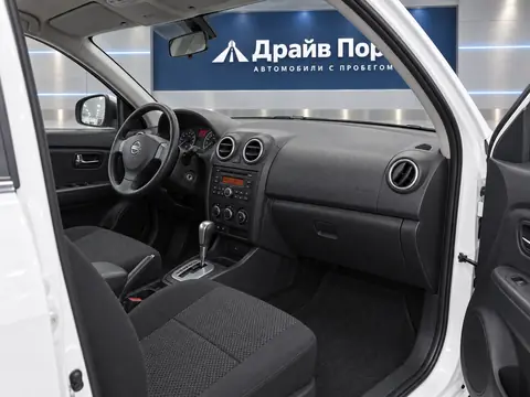 Nissan Almera 2013, салон