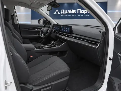 Omoda C5 2022, салон