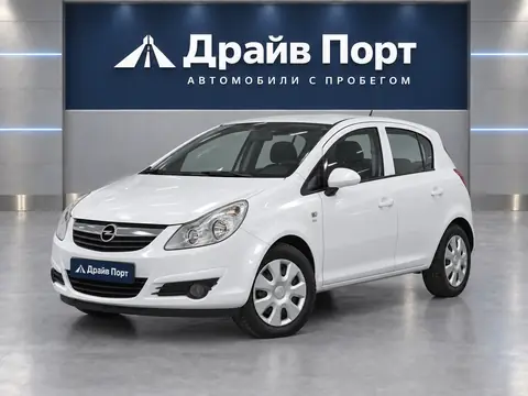 Opel Corsa 2010, вид спереди