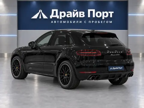 Porsche Macan GTS 2016, вид сзади