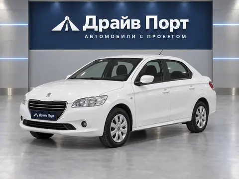Peugeot 301 2013, вид спереди