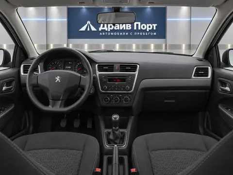 Peugeot 301 2013, панель приборов