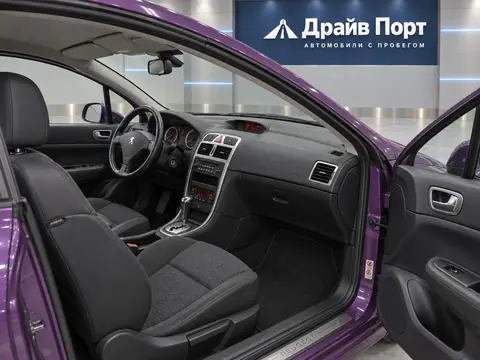 Peugeot 307 CC 2006, салон