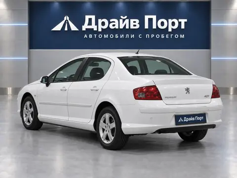 Peugeot 407 2006, вид сзади
