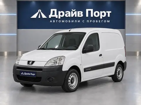 Peugeot Partner 2008, вид спереди