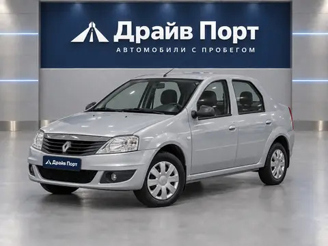 Renault Logan 2013, вид спереди