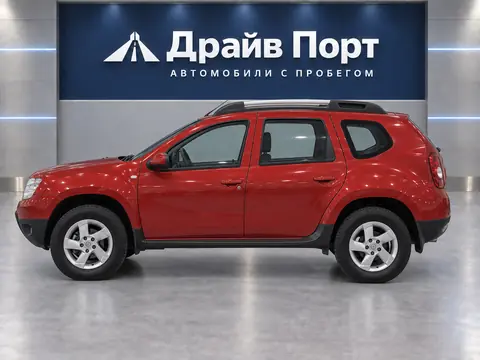 Renault Duster 2014, вид сбоку