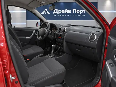 Renault Duster 2014, салон