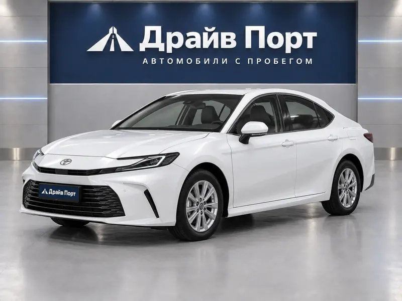 Toyota Camry 2026 — новый, седан, белый, вид спереди