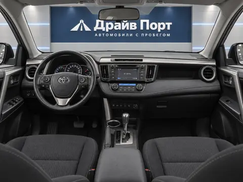 Toyota RAV4 2015, панель приборов