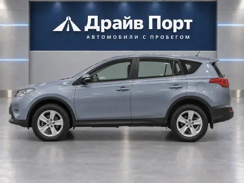 Toyota RAV4 2014, вид сбоку