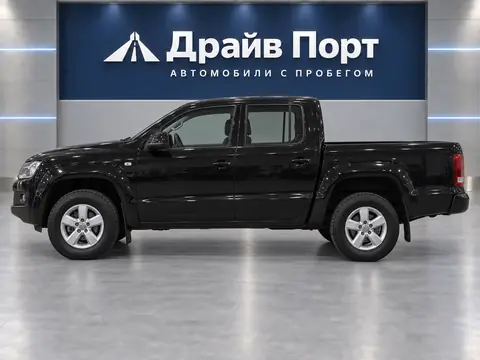 Volkswagen Amarok 2012, вид сбоку