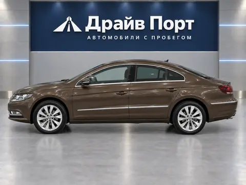 Volkswagen Passat CC 2013, вид сбоку