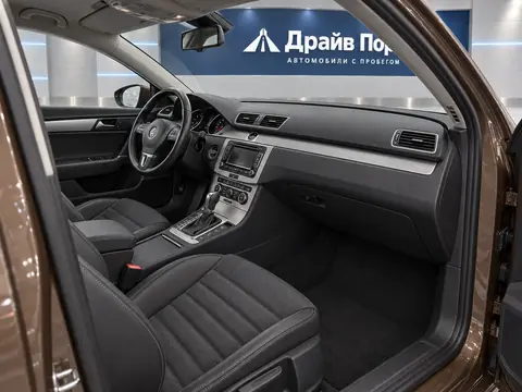 Volkswagen Passat CC 2013, салон