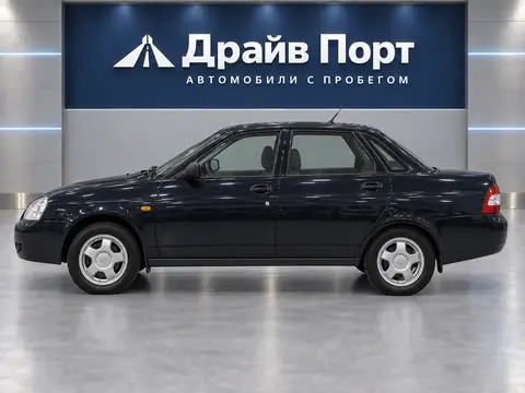 Lada Priora 2009, вид сбоку