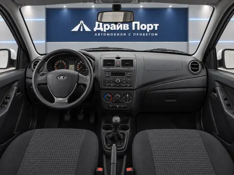 Lada Kalina 2018, панель приборов