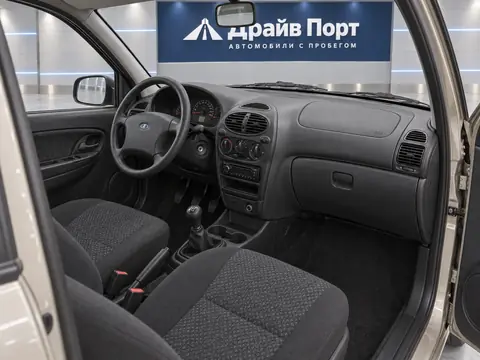 Lada Kalina 2007, салон