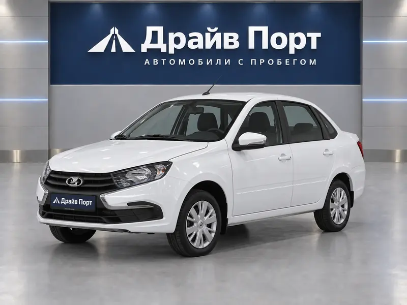 Lada Granta 2024 — с пробегом, седан, белый, вид спереди