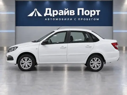 Lada Granta 2024, вид сбоку
