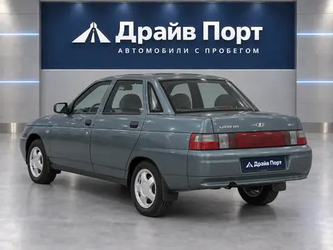 Lada 21104 2006, вид сзади