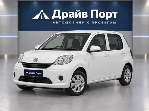 Daihatsu Boon 2014, вид спереди